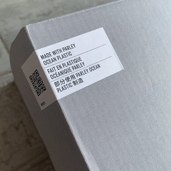 Adidas Shoe Box Empty For your Gift Wrap - Picture 2 of 10